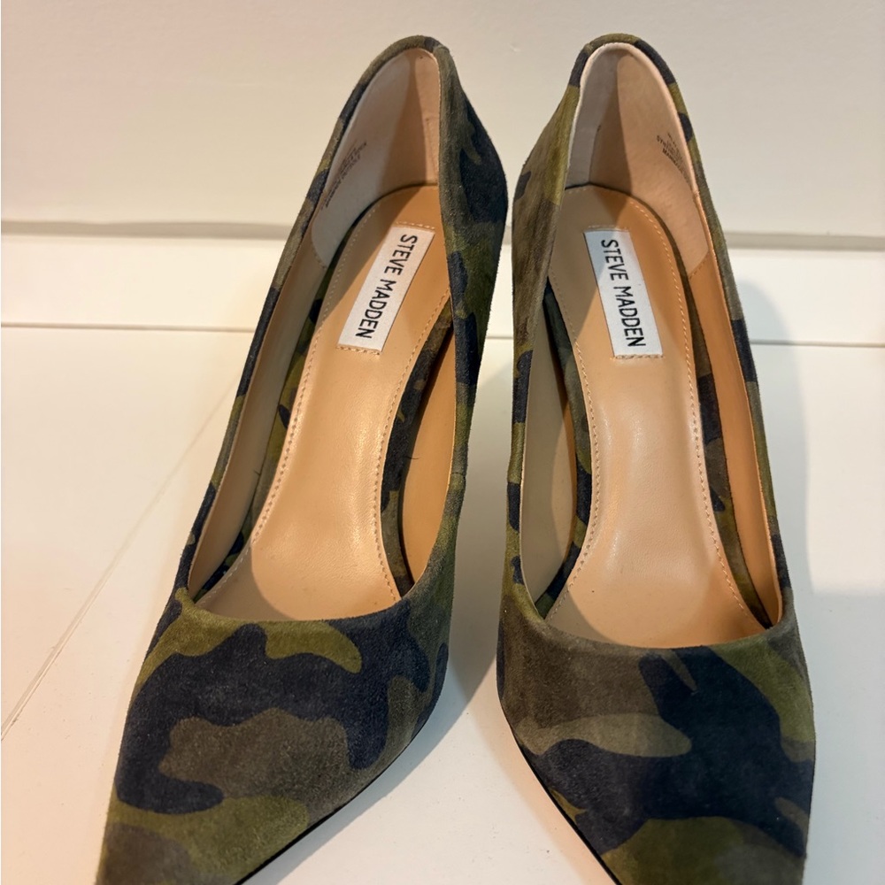 Steve Madden Vala Green and Black Camouflage Heels